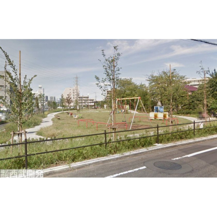 周辺 元町東公園(約790m)