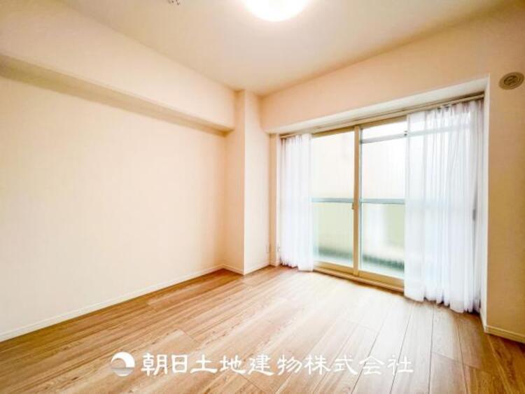 内装 趣味・感性で個性的に飾って頂けるようシンプルに仕上げてあります。
