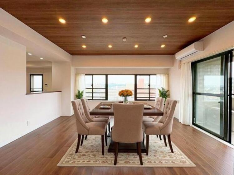 居間 【2025年6月撮影】