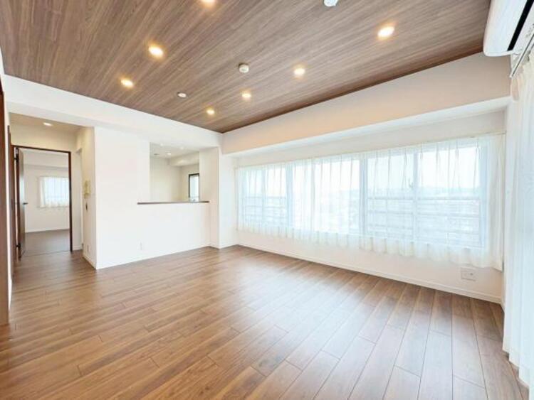 居間 【2025年6月撮影】