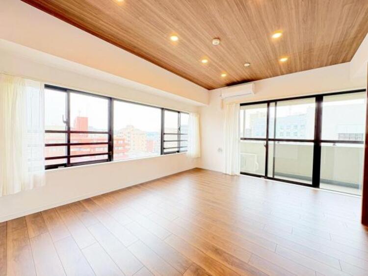 居間 【2025年6月撮影】