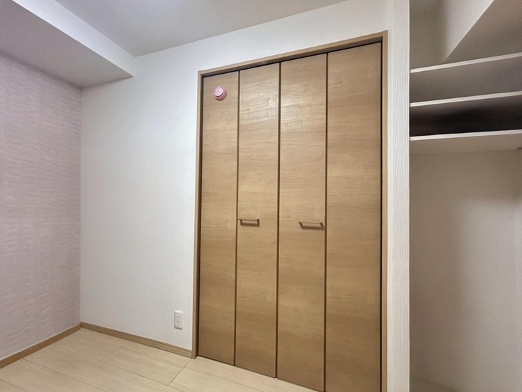 その他 収納スペースが付いていて、お部屋を広く使っていただけます。※CGによる空室加工をしています。