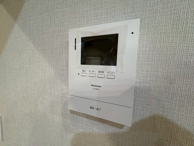その他 誰が来てもわかる様にモニター付きインターホンを設置。