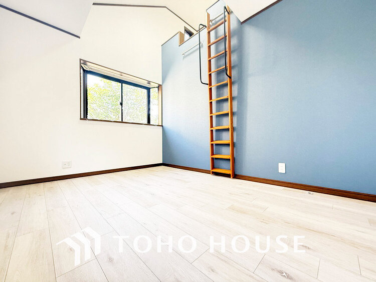 内装 家具の配置のし易い室内です。趣味の部屋としても充分な広さです