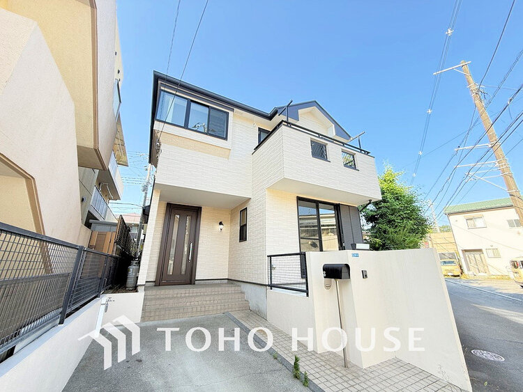 外観 〜リフォーム済み4LDK中古戸建て〜南道路につき陽当り良好〜