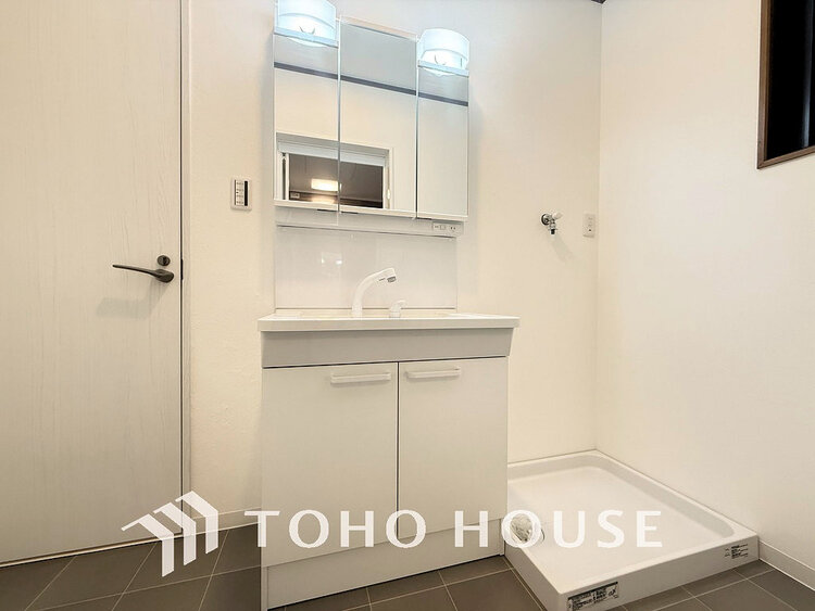 洗面 豊富な収納スペース、身支度のしやすい洗面所