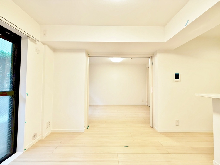 居間 快適に過ごす毎日を求めて、暮らしの中でご自身の「マイホーム」に創り上げてください。