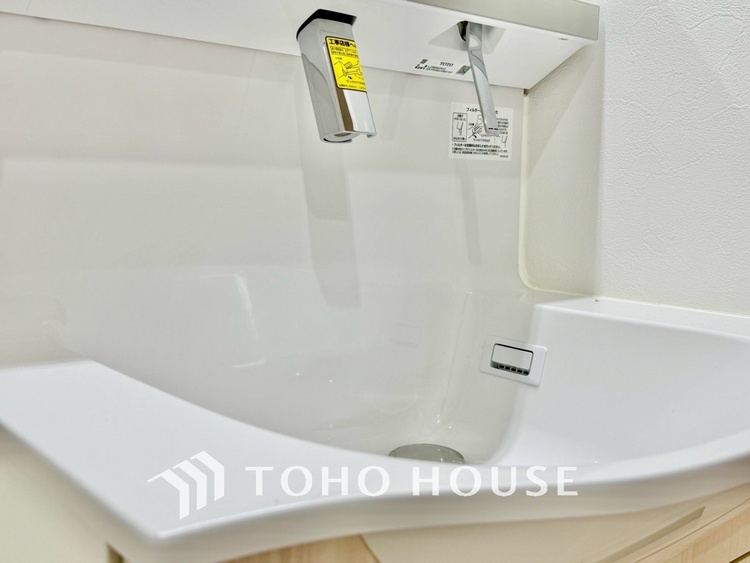 洗面 ◆洗面◆清潔感のある水回り。白で統一されたスタイリッシュな空間。毎日使う場所だから究極にシンプルにこだわりました。