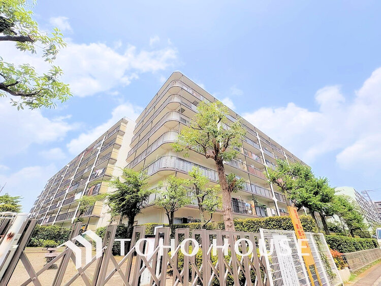 外観 〜専用庭付きリフォームマンション〜南向きのため陽当り良好〜使い勝手の良い3LDK住戸〜