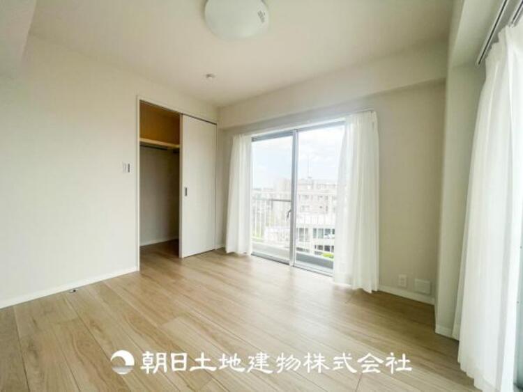 内装 趣味・感性で個性的に飾って頂けるようシンプルに仕上げてあります。