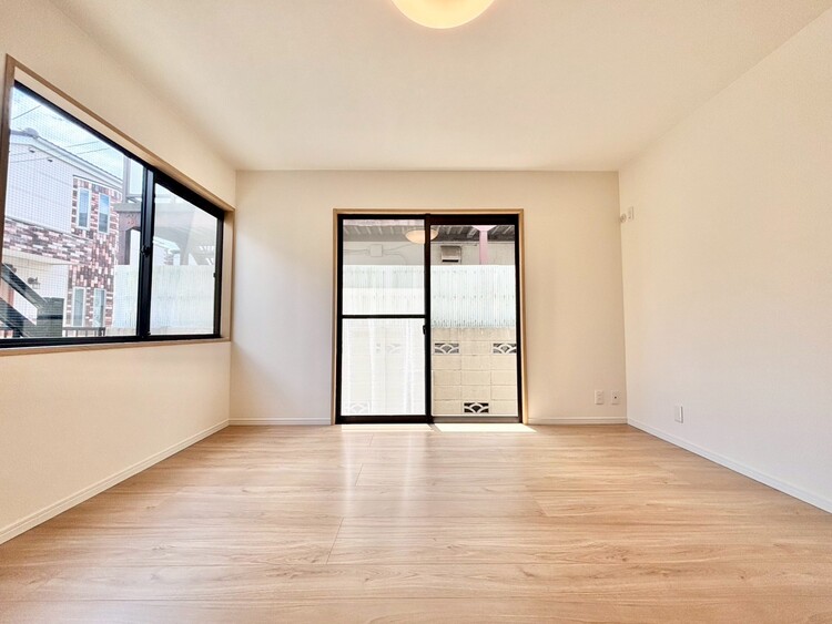 内装 この一室をどうアレンジするかはあなた次第です。