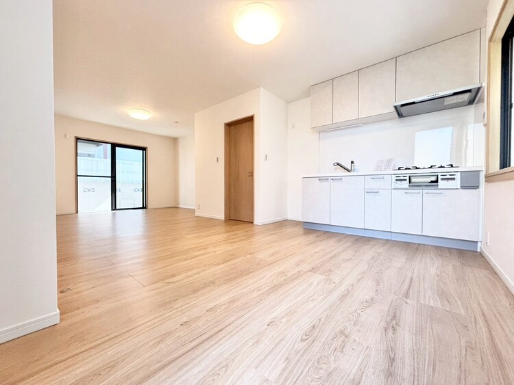 居間 居心地の良い空気感は、暮らしのステージを彩り、心からのやすらぎと満足感を与えてくれます。