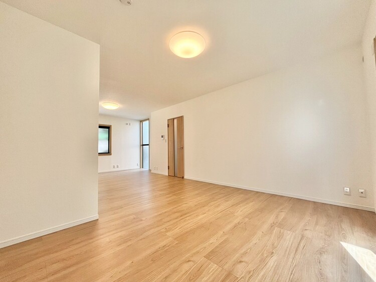 居間 快適に過ごす毎日を求めて、暮らしの中でご自身の「マイホーム」に創り上げてください。