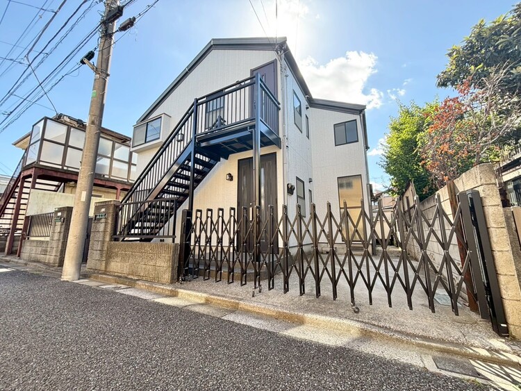 外観 資料には掲載していない情報が、現地にはたくさんあります。是非一度、現地をご確認ください。