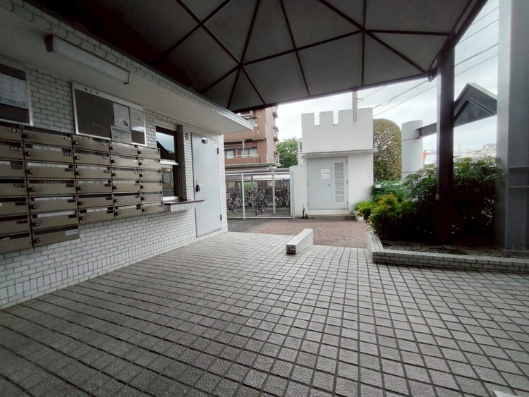 その他 館内は静寂な中が保たれており、管理が行き届いている印象を受けました。