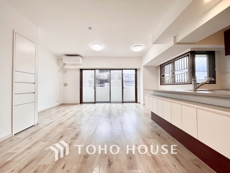 内装 【LIVING】◆Sunshine◆光が燦々と入り、いるだけで気持ちいい。「開放的でゆとりあるお部屋です。」