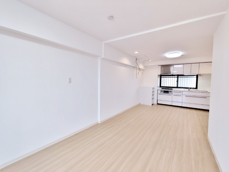 居間 豊かな居住性と、安心感を満たすクオリティが見事に調和した住空間。