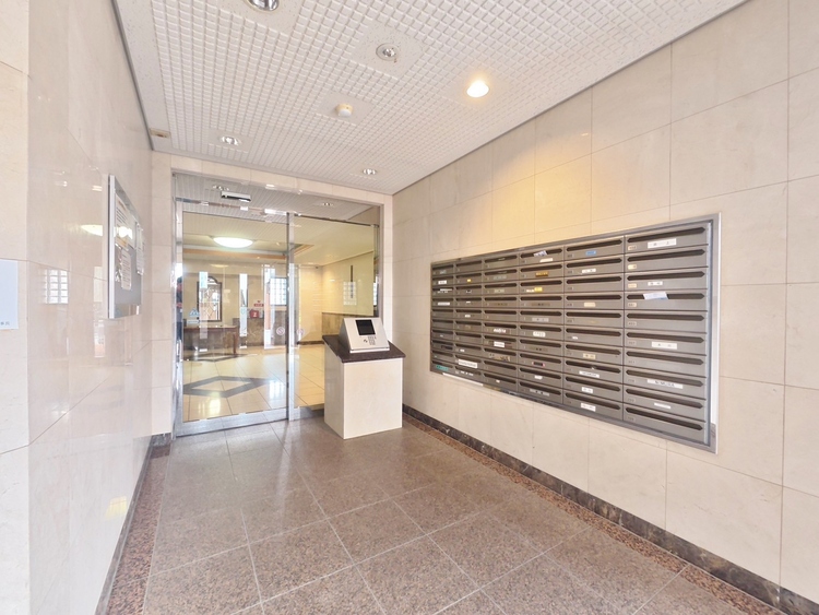 エントランス エントランスは、毎日の行き帰りで使う大事な空間です。