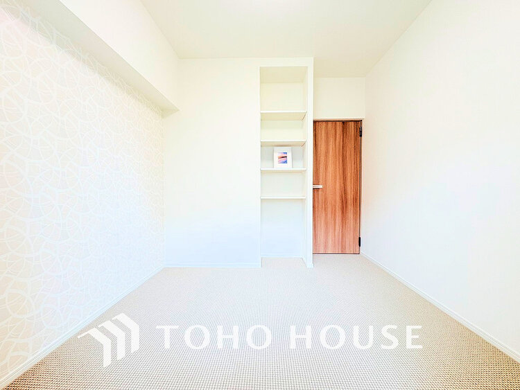 内装 シンプルですっきりとした室内は飽きのこない居心地の良い雰囲気