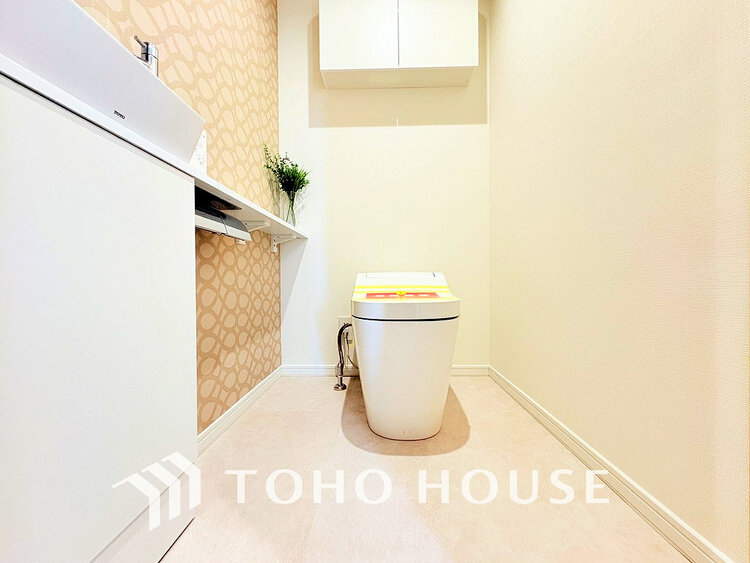 トイレ トイレには快適な温水洗浄便座付