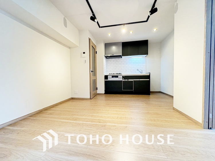 内装 シンプルですっきりとした室内は飽きのこない居心地の良い住空間