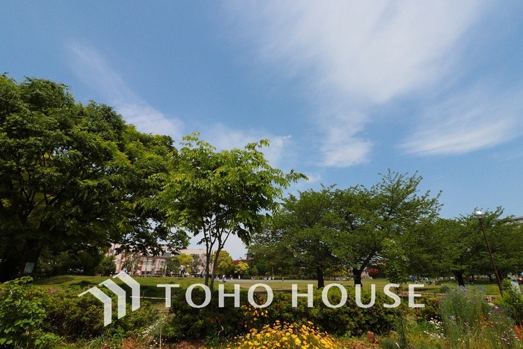 周辺 富士見公園　距離200ｍ