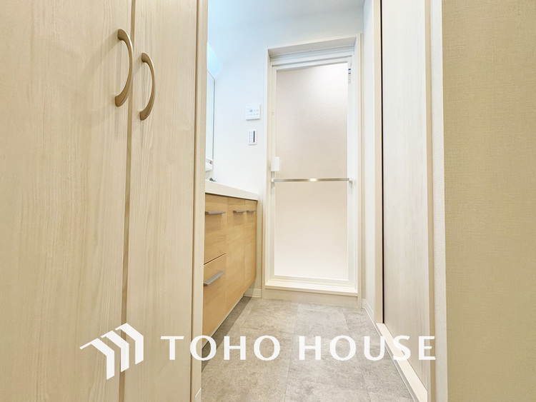 洗面 清潔感のある脱衣場