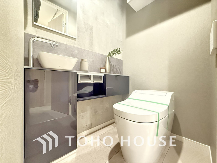 トイレ トイレには快適な温水洗浄便座付