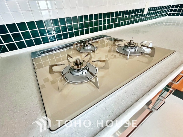 キッチン 現在改装中◆家族のおはよう◆の声を笑顔で迎えてあげられるシステムキッチン。朝ごはんが楽しみでちょっと早起きしたくなるんです。