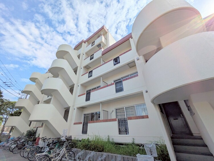 外観 資料には掲載していない情報が、現地にはたくさんあります。是非一度、現地をご確認ください。