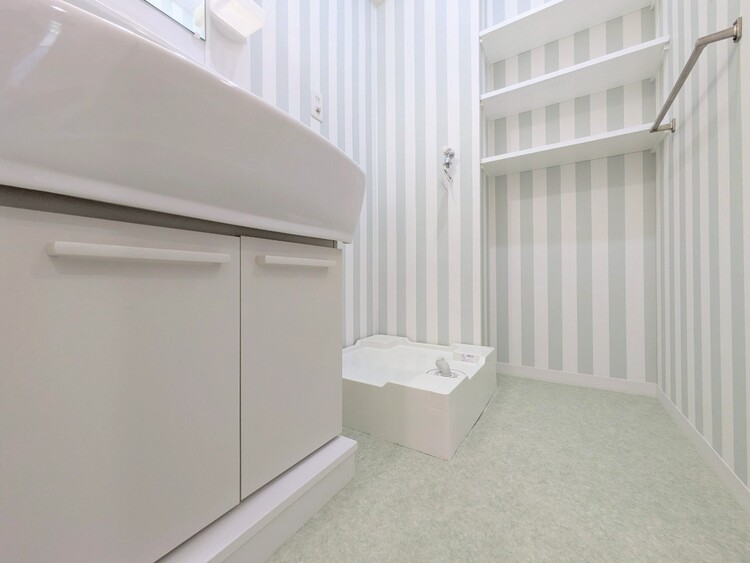 洗面 清潔感と心地よさを重視した、上質感漂うパウダールーム。