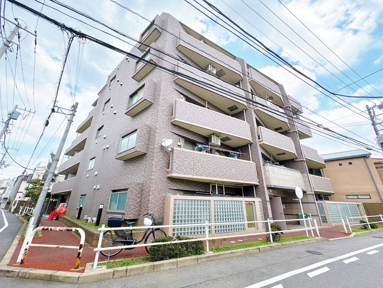 外観 資料には掲載していない情報が、現地にはたくさんあります。是非一度、現地をご確認ください。