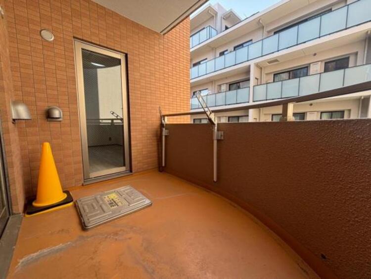 その他 開放感のある眺望。季節による景色の変化を日常の生活と共に感じてください。