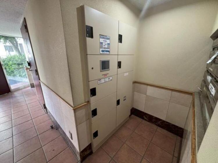 その他 荷物ボックスもあるので、不在時でも荷物を受け取れます。