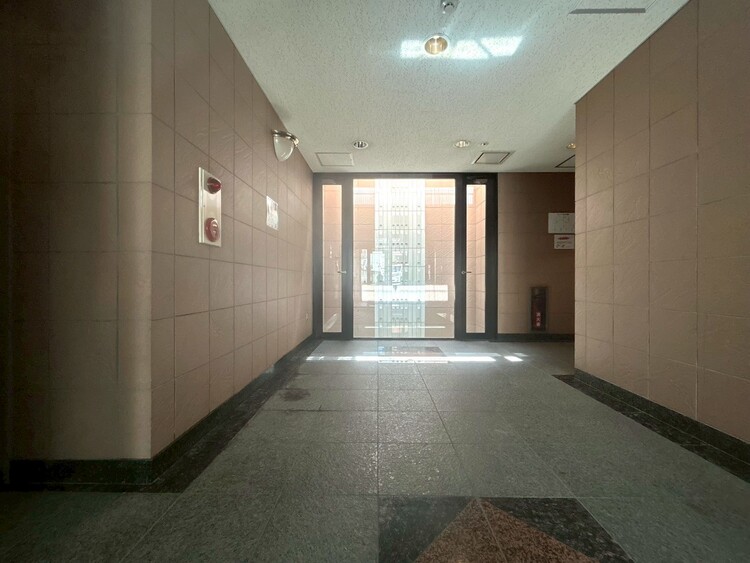 その他 館内は静寂な中が保たれており、管理が行き届いている印象を受けました。