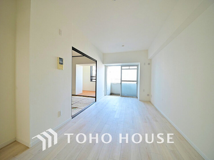 内装 ゆったりとくつろげる上質なリビングダイニングは、あなたの暮らしに価値のある時間を演出してくれます