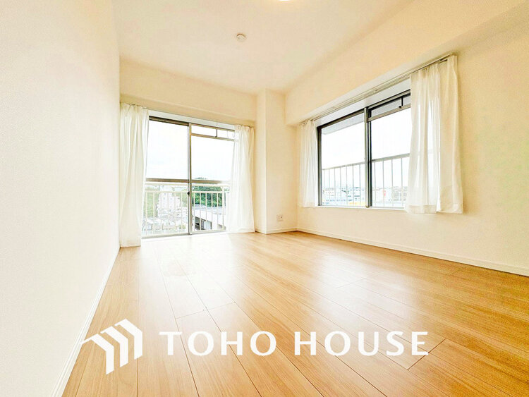 内装 家具の配置のし易い室内です。趣味の部屋としても充分な広さです