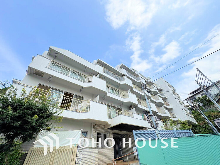 外観 〜人気の角部屋〜リノベーション済み2LDK〜全室採光ありの明るいお部屋〜