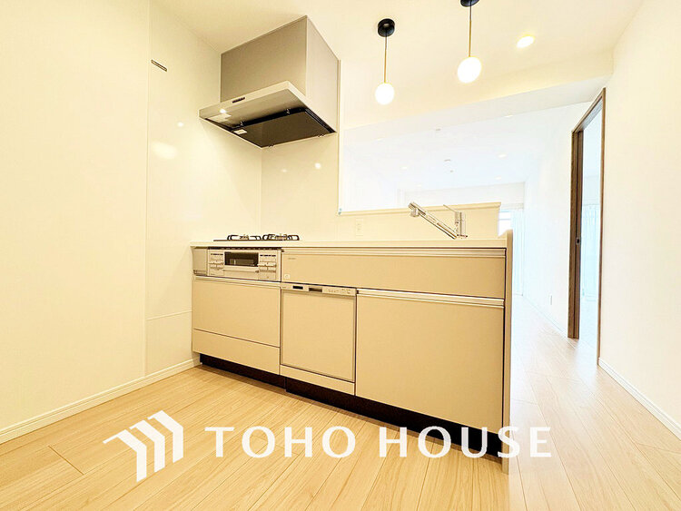 キッチン シンプルな部屋の雰囲気に溶け合うナチュラルキッチン