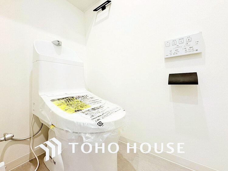 トイレ トイレには快適な温水洗浄便座付