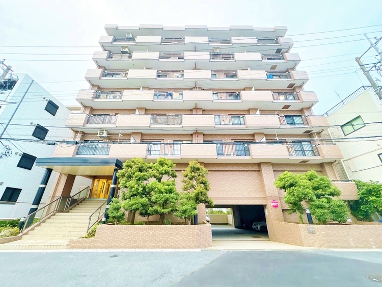 外観 ライフプランニングからローンまで、一貫してご説明させていただきます。お気軽にお問い合わせくださいませ。