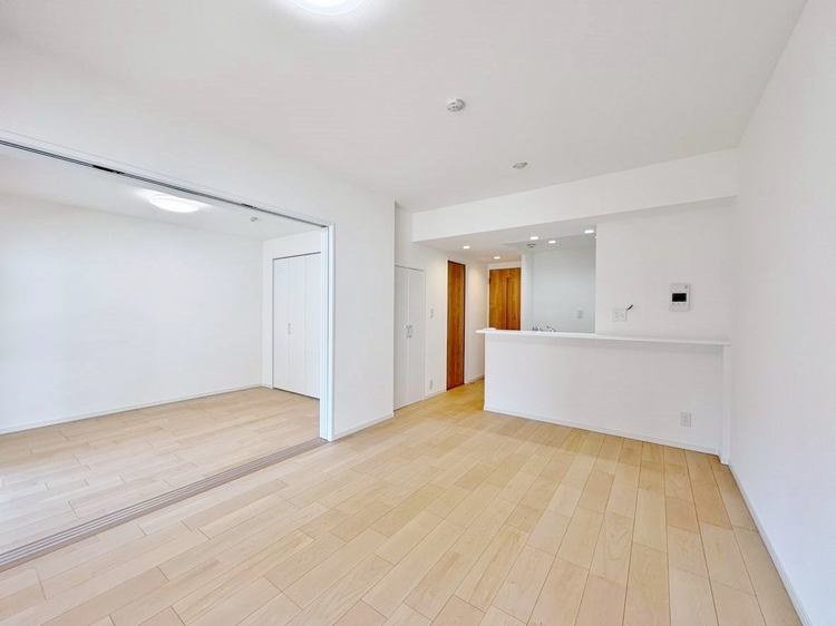 居間 豊かな居住性と、安心感を満たすクオリティが見事に調和した住空間。