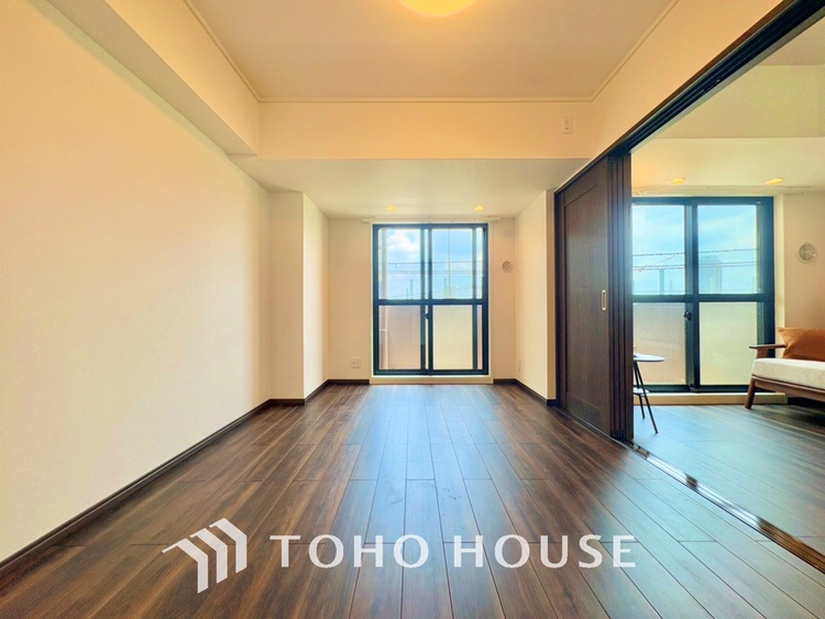 内装 【PRIVATE ROOM】◆快適◆な暮らしに不可欠な収納スペース。快適さとともに思い出も詰まっていく。