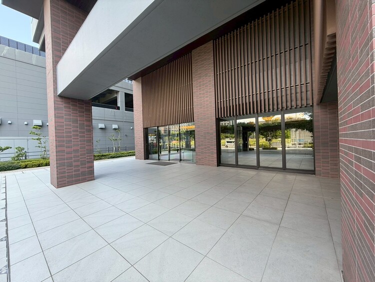 エントランス 外と内をつなぐエントランスは、まさに顔となる場所。