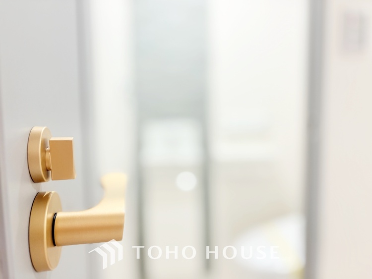 トイレ ◆Sunshine◆光が燦々と入り、いるだけで気持ちいい。「開放的でゆとりあるお部屋です。」