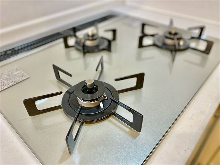 キッチン 【KITCHEN】◆家族のおはよう◆の声を笑顔で迎えてあげられるシステムキッチン。朝ごはんが楽しみでちょっと早起きしたくなるんです。