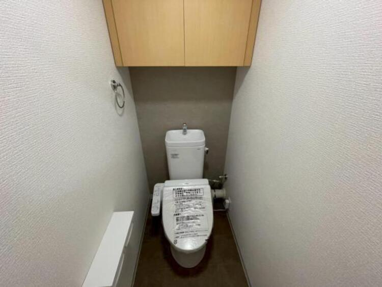 トイレ 毎日使うトイレは落ち着きと清潔感のあるデザイン