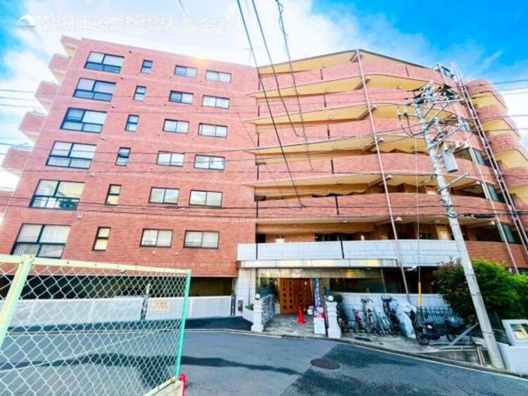 外観 開放感があり日当りも良好です!目の前に広がる開放感とゆとり。暮らしの夢を育む住まいがここにあります!