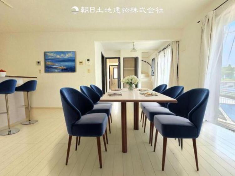 キッチン 本画像はCGで作成しており、実際に現地に家具は置かれておりません。また、価格に家具は含まれておりません。