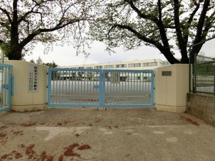 周辺 鶴川第四小学校まで約1045ｍ